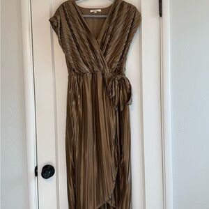 Zoe and Claire - Pleated Faux Wrap Midi Dress in Bronze